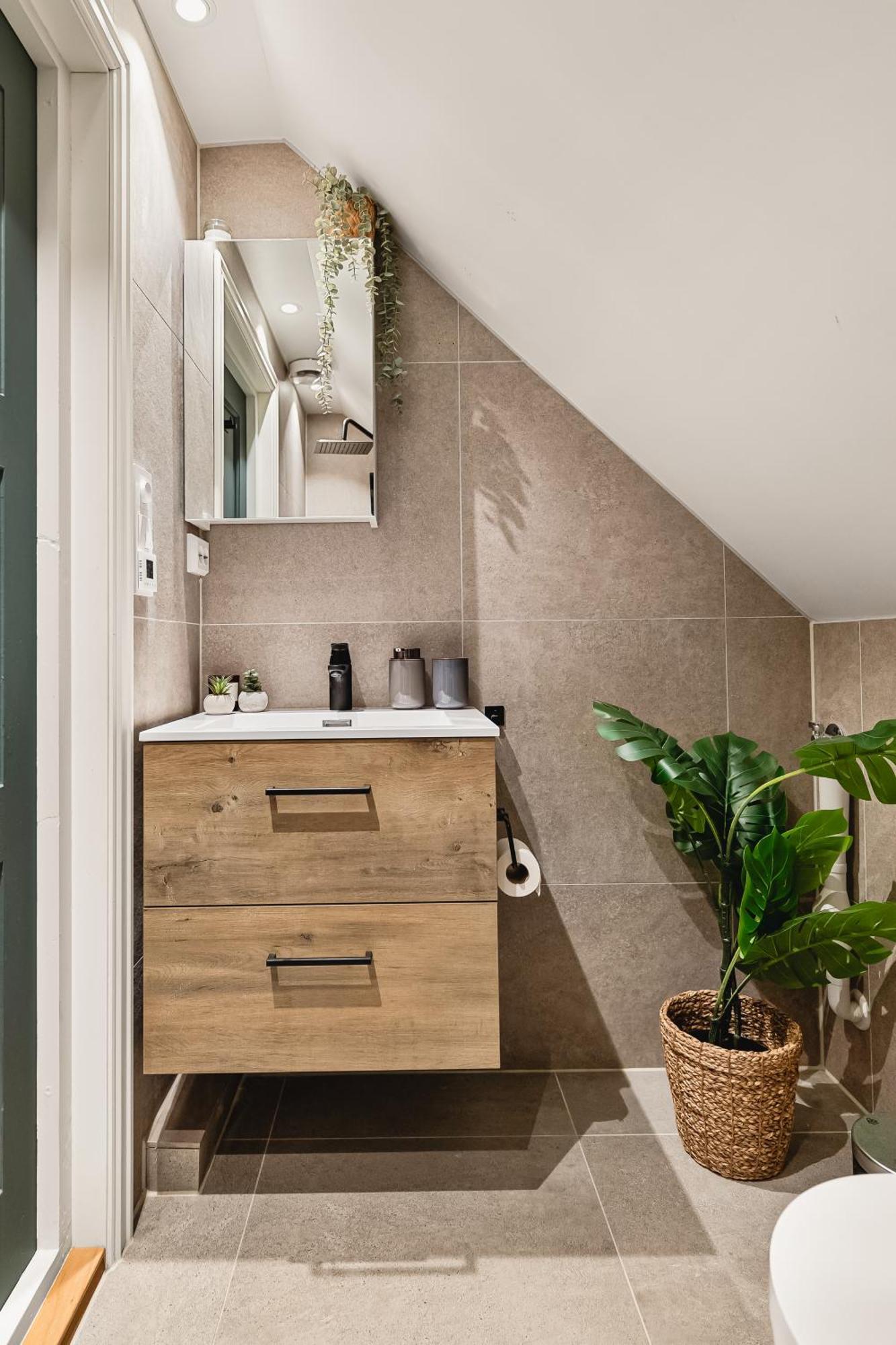 2024 Renovated Luxury Penthouse! Up To 9 Guests! Leilighet Bergen Eksteriør bilde